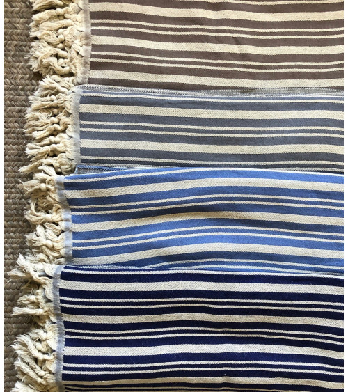 MANTA / THROW MARRON